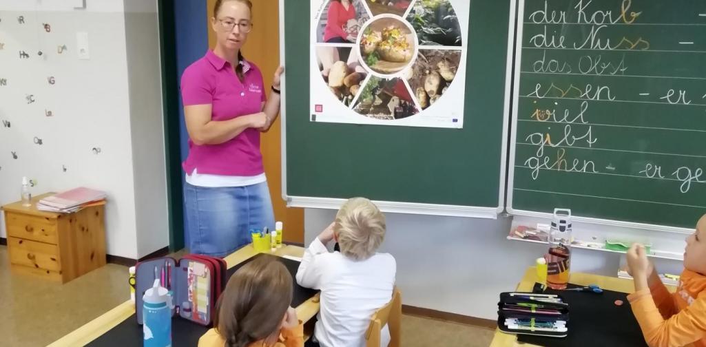 Besuch der Bäuerinnen Besuch der Bäuerinnen
