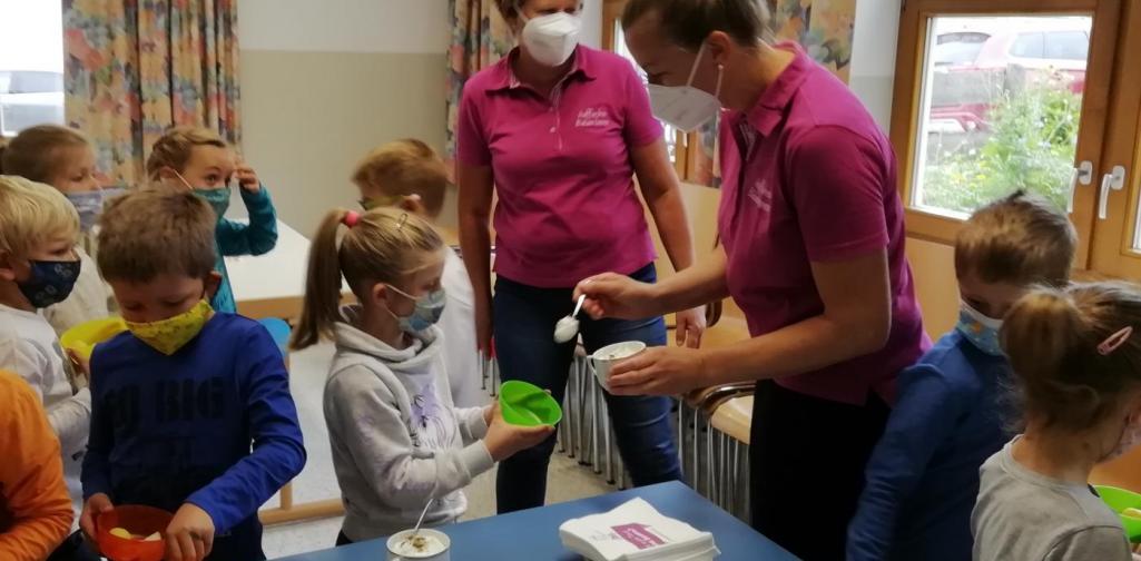 Besuch der Bäuerinnen Besuch der Bäuerinnen