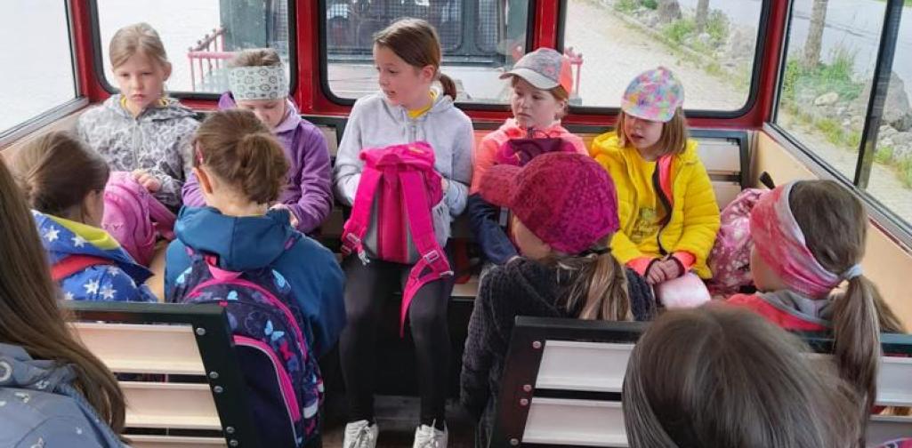 Jäger und Jägerin Tag mit Jäger und Jägerin