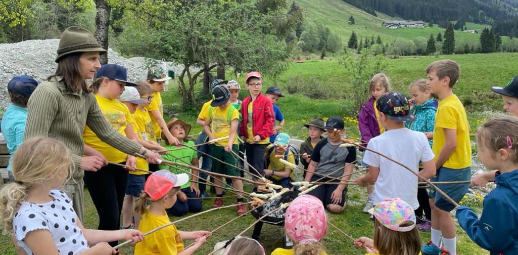 Jäger und Jägerin Tag mit Jäger und Jägerin