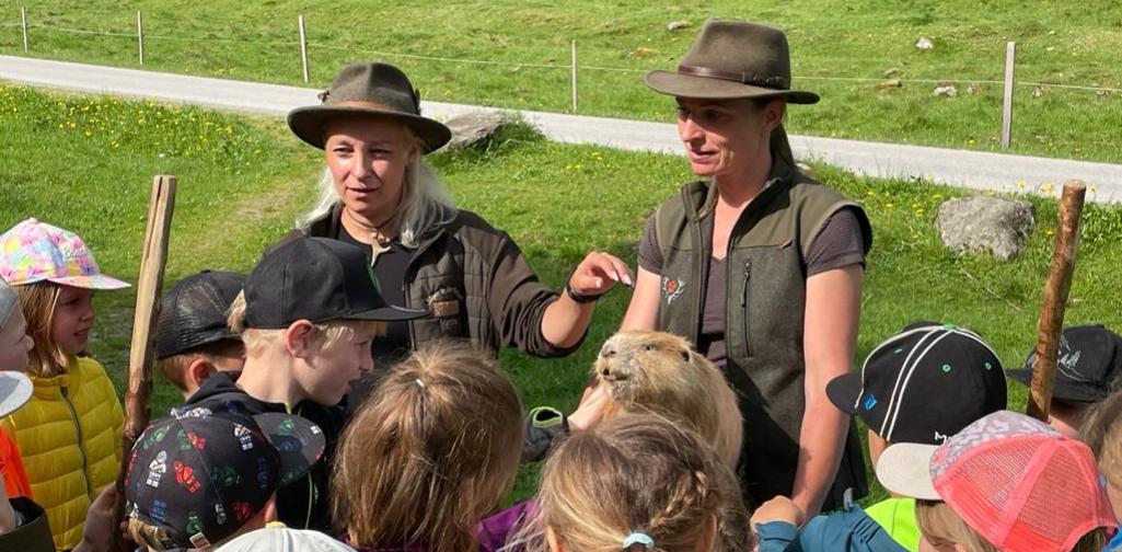 Jäger und Jägerin Tag mit Jäger und Jägerin